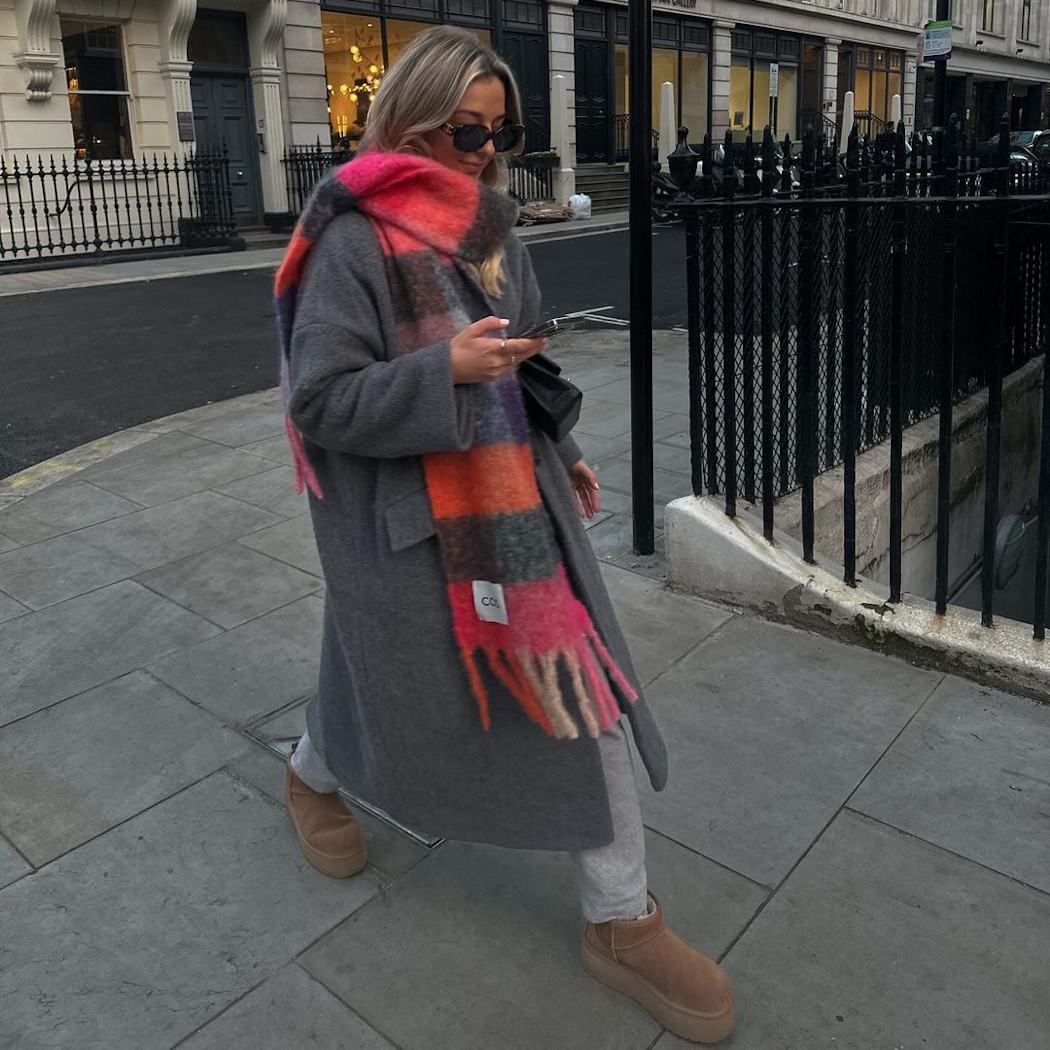 Jak nosić śniegowce? Stylizacje na zimę, które nigdy nie wychodzą z mody